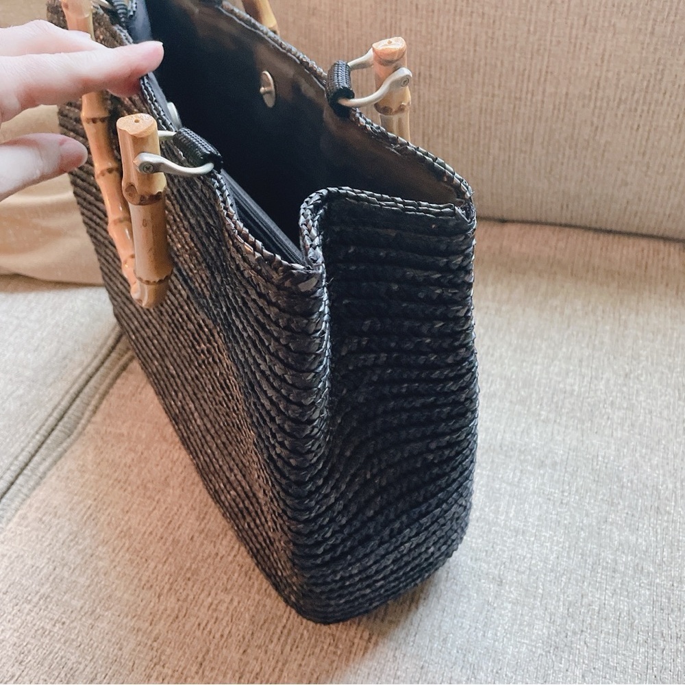 Elegant Black Woven Straw Tote Bag with Bamboo Handles - Picture 6 of 11